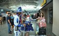Recepção com grupos folclóricos anima saguão do aeroporto