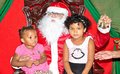 Comunidade de Nova Mutum Paraná recebe a visita do Papai Noel em noite de festa natalina