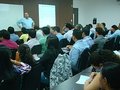 'O vendedor do século XXI precisa ser mais competente', afirma professor da FGV