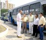 Prefeitura entrega ônibus