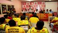 PT prepara estratégia para 2012, filia mototaxistas e lança possível candidatura