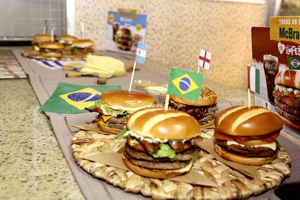 McDonald’s apresenta os Sanduíches Campeões aos jornalistas de Porto Velho - Gente de Opinião