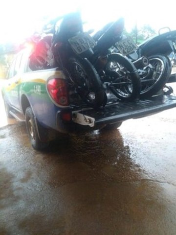 Deputado Jesuíno recebe imagem de motocicletas em carroceria de viatura da PM  - Gente de Opinião