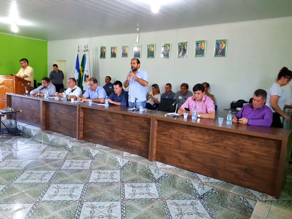 Laerte Gomes participa de assinatura de Termo de Cooperação entre Jucer e Prefeitura de Urupá - Gente de Opinião