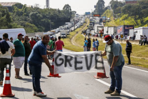 Golpe. Salvador da Pátria. Caminhoneiros - Por Confúcio Moura - Gente de Opinião