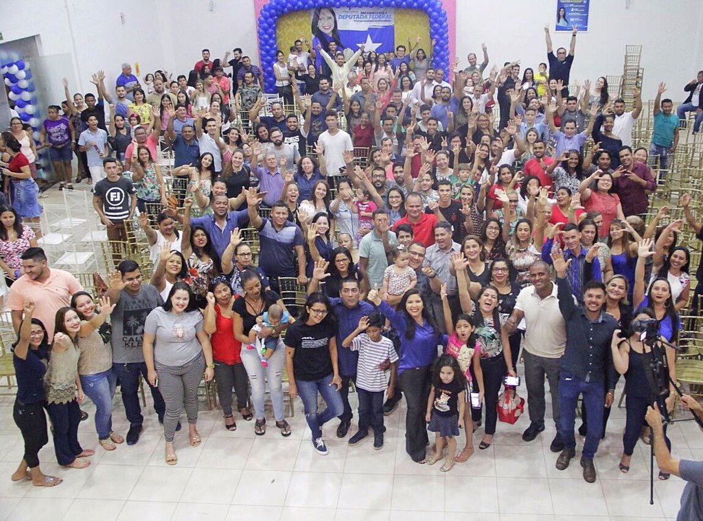 Pré-candidatura de Cristiane Lopes à Câmara Federal reúne centenas de pessoas - Gente de Opinião