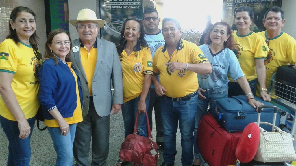 Geravasio no aeroporto com a esposa (Companheira Leão) e Companheiros de Porto Velho: missão cumprida - Gente de Opinião