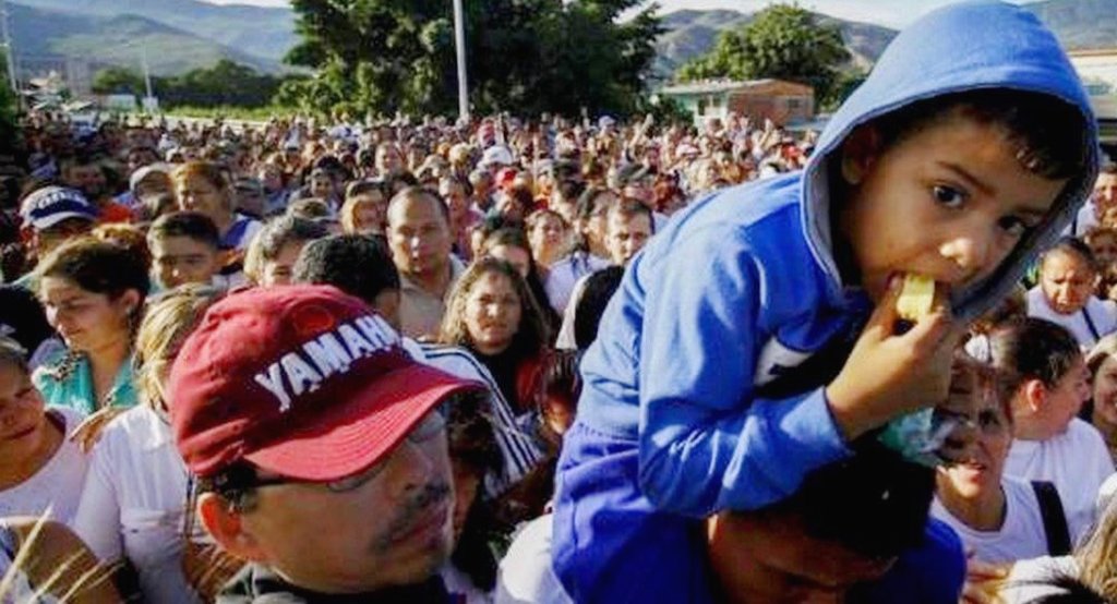 Pizza do Lar Amigo auxilia famílias venezuelanas em Porto Velho - Gente de Opinião