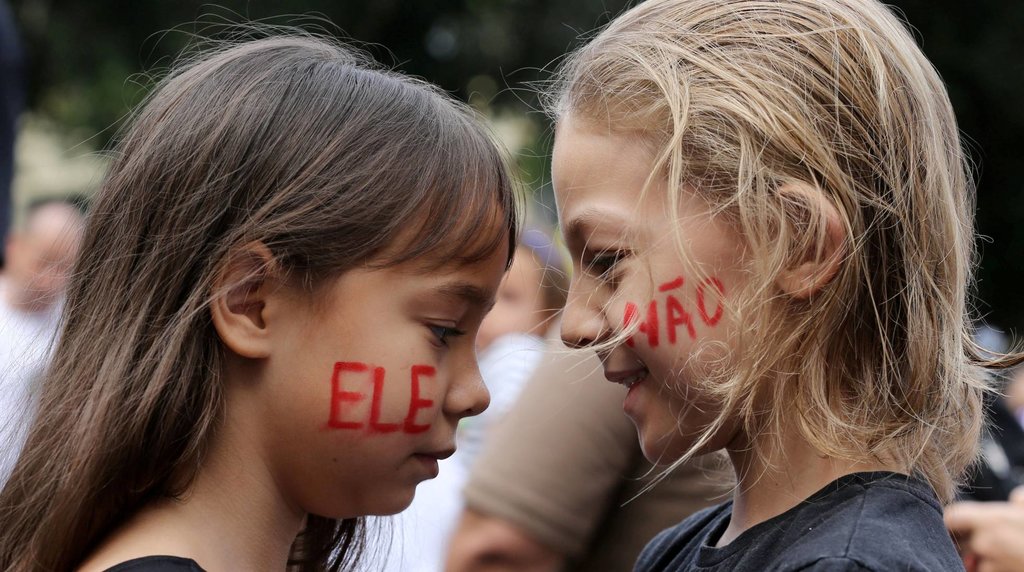 Homossexuais, negros e pobres votaram em um candidato que os considera inferiores ou os odeia    - Gente de Opinião