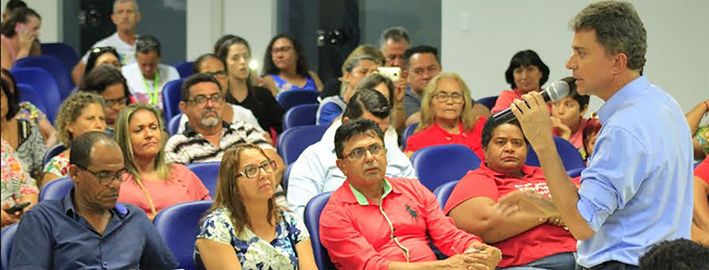 No Sintero, Expedito Jr firma compromisso pela educação   - Gente de Opinião