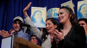 Oito candidatos eleitos, a maioria deles mulheres democratas, fazem história nas legislativas deste ano - Gente de Opinião