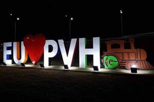 Letreiro ‘Eu Amo PVH’ fica temporariamente sem iluminação devido furto nas instalações - Gente de Opinião