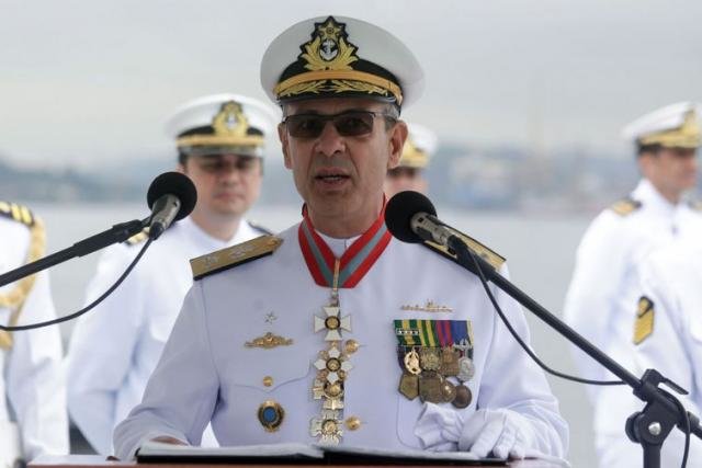 O almirante Bento Costa Lima Leite de Albuquerque Júnior é o sexto nome de militar a compor o ministério de Jair Bolsonaro - Ministério da Defesa/Divulgação - Gente de Opinião
