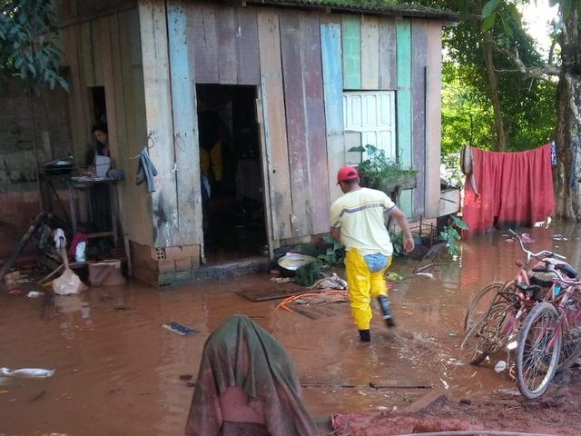 Enchente: Famílias são socorridas e recebem apoio em Ji-Paraná - Gente de Opinião