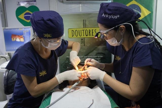 Doutores Sem Fronteiras firmam parceria com Governo de Rondônia e terão auxílio de Barco Hospital - Gente de Opinião