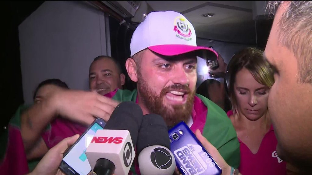 CARNAVALESCO CAMPEÃO DA MANGUEIRA REBATE BOLSONARO: CARNAVAL NÃO É O QUE VOCÊ QUIS MOSTRAR - Gente de Opinião