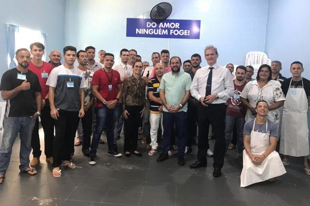 Presidente da Assembleia Laerte Gomes visita APAC de Ji-Paraná - Gente de Opinião