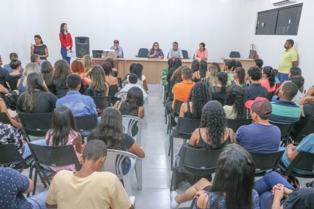 Ji-Paraná: Programa de Acesso ao Trabalho capacita profissionais - Gente de Opinião