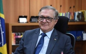Jair Bolsonaro exonera Vélez e anuncia Weintraub como sucessor - Gente de Opinião