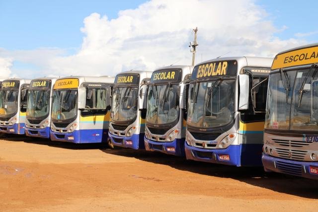 Transporte Escolar: Mais de 20 ônibus vão atender a Ponta do Abunã a partir da próxima segunda-feira - Gente de Opinião
