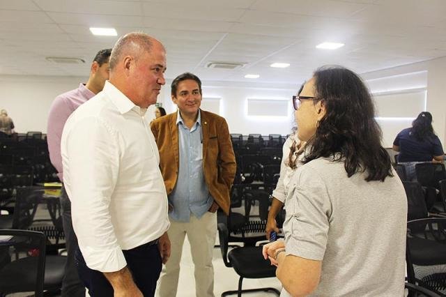 Raniery Coelho apresenta a Proposta do Desenvolvimento Aéreo ao prefeito Marcito Pinto de Ji-Paraná - Gente de Opinião