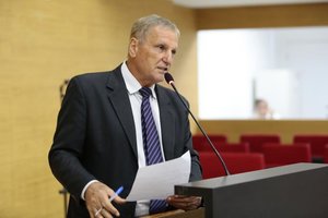 Adelino Follador anuncia aprovação de requerimentos da CCJ - Gente de Opinião