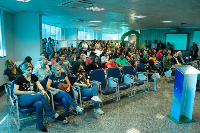 Funcionários da Sedam e convidados participam do lançamento do Junho Verde, na Escola de Governo - Gente de Opinião