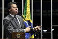 Projeto em análise no Senado susta decisão do STF que torna homofobia crime de racismo
