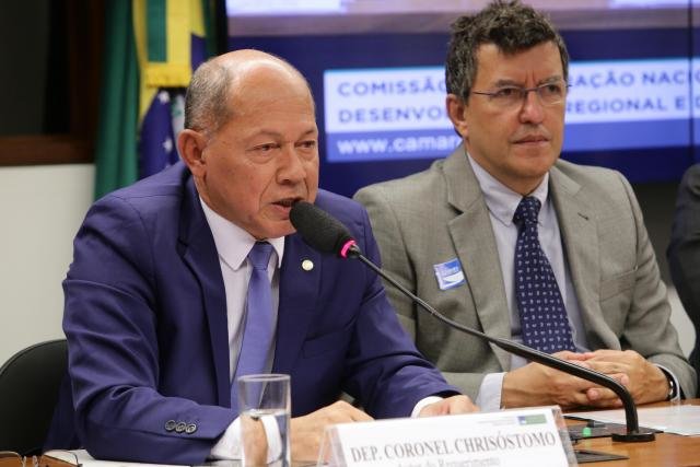 Coronel Chrisóstomo propõe isenção de taxa de renovação de CNH para idosos - Gente de Opinião