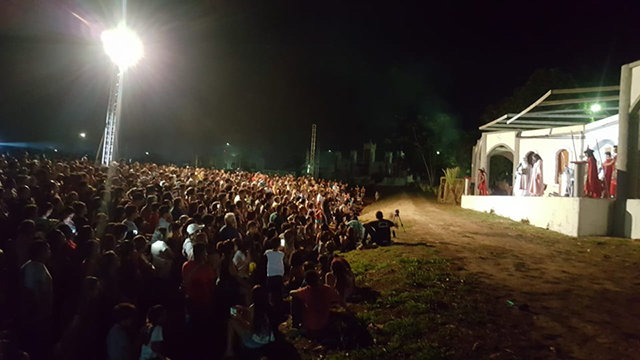 Público prestigia estreia  da peça Homem de Nazaré - Lenha na Fogueira - Gente de Opinião