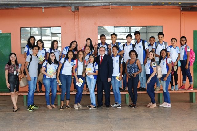 Juízes coordenadores de concurso de redação sobre justiça e cidadania continuam visitas a escolas estaduais pela capital e interior de Rondônia - Gente de Opinião