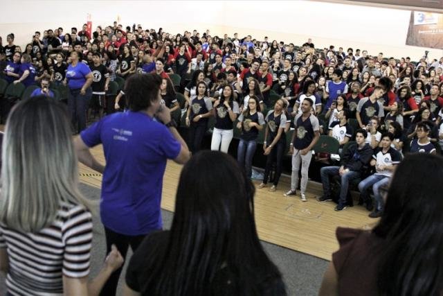 Aulão Seduc em parceria com a Faro movimentou quase mil alunos da rede pública de ensino de Porto Velho - Gente de Opinião