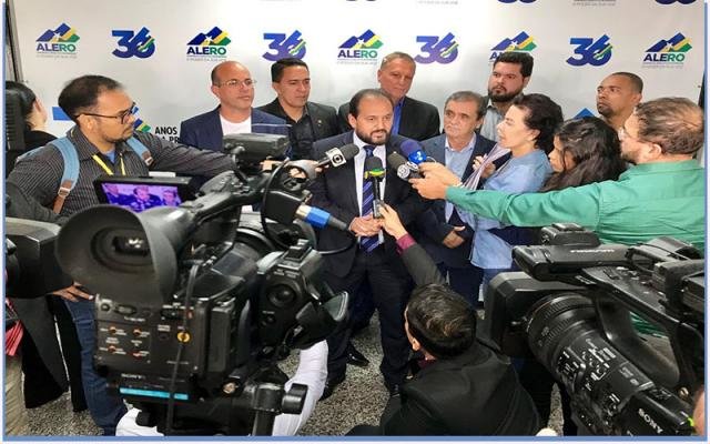 Laerte Gomes espera que conversa “seja mesmo falsa” - Os sapos enterrados em Candeias - Zequinha ainda no mandato - Gente de Opinião