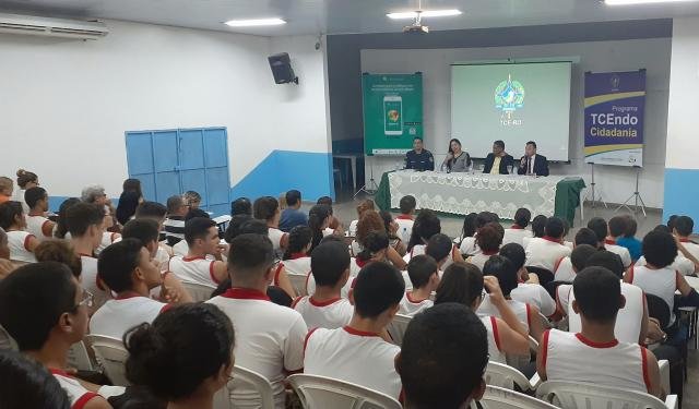 TCE retoma TCEndo Cidadania e anuncia que aplicativo Opine aí vai avaliar qualidade dos serviços prestados pelas escolas de Rondônia - Gente de Opinião