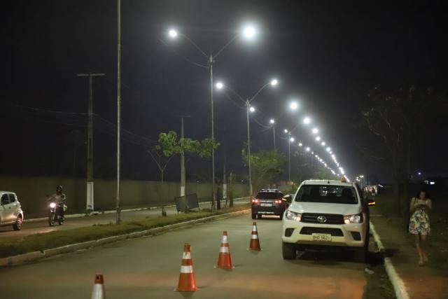 Porto Velho - Prefeitura instala rede de iluminação aérea na Guaporé - Gente de Opinião
