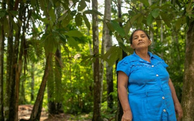 Parteira de comunidade da Reserva de Desenvolvimento Sustentável Mamirauá (Foto: Everson Tavares) - Gente de Opinião