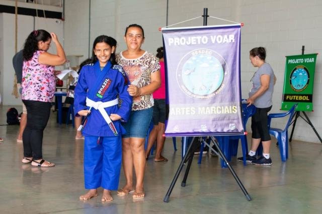 As crianças participantes do projeto vão receber materiais esportivos e uniformes de forma gratuita - Gente de Opinião