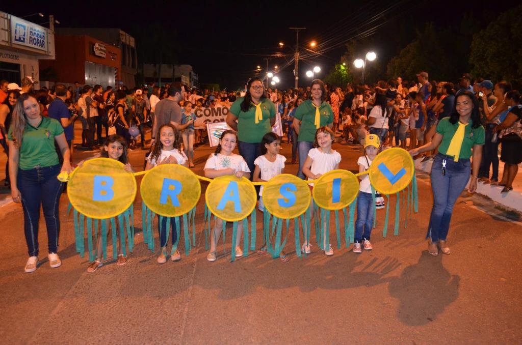 Rolim de Moura - Desfile Cívico de 7 setembro encanta público e arranca elogios - Gente de Opinião