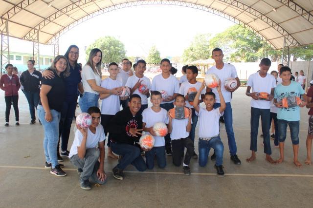 R$ 39 mil reais são investidos em materiais esportivos para as 29 escolas municipais de Vilhena - Gente de Opinião