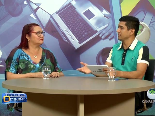 No Programa Sala de Opinião João Ricardo entrevista a ginecologista e coordenadora do curso de medicina Conceição Simões - Gente de Opinião