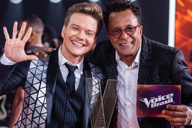 Lenha na Fogueira + Conheça Tony Gordon, o  vencedor do The Voice + Cursos da parceria Setur e Senac  nesta segunda - Gente de Opinião