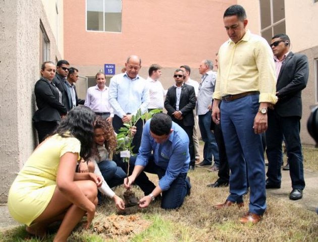  Emoção marca solenidade de entrega das chaves de imóveis do Residencial Morar Melhor - Gente de Opinião