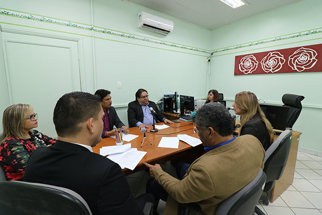 Justiça acata integralmente pedido do MP e serviço de transporte escolar terrestre voltará a ser de responsabilidade do município de Porto Velho - Gente de Opinião