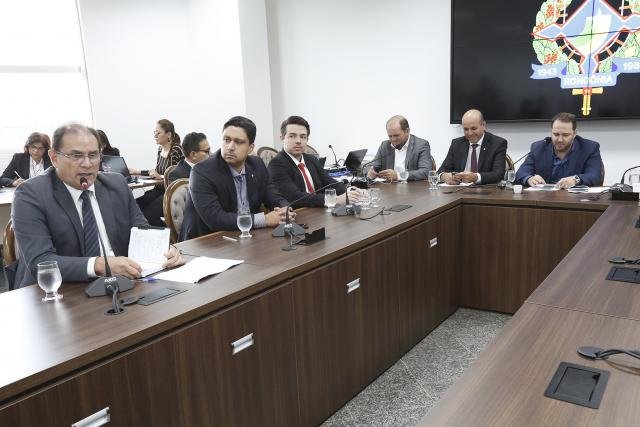 Ex-governador Daniel Pereira diz a CPI que a Energisa não deu garantias para negociar dívida da Ceron com o Estado - Gente de Opinião