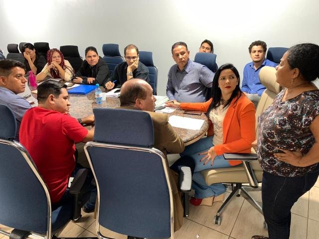 Vereadora Cristiane Lopes realiza reunião para esclarecer dúvidas sobre eleições dos Conselheiros Tutelares - Gente de Opinião