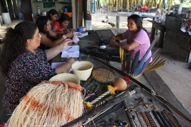 Em trabalho inédito, Fundação Cultural inicia visita em todas as aldeias indígenas de Vilhena para registro fotográfico da Arte e Cultura de povos locais - Gente de Opinião