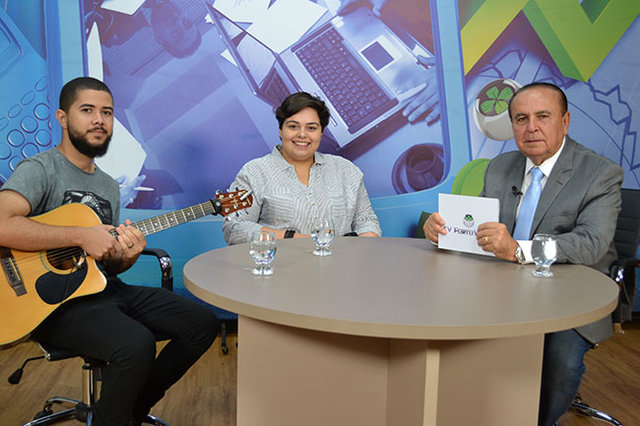 Dr. Aparício Carvalho conversa com a cantora e compositora Carol Baby - Gente de Opinião