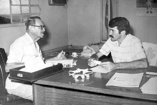 Odacir Soares e o engenheiro José Otino de Freitas em 1971 - Gente de Opinião