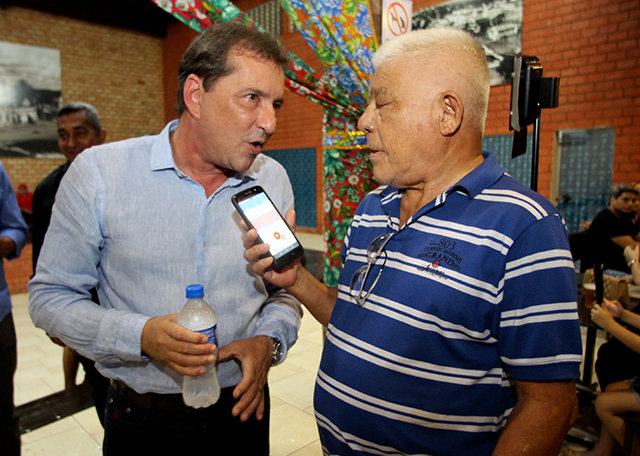 Lenha na fogueira + A feijoada de sábado do Mercado Cultural - Gente de Opinião