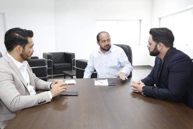 Deputado Laerte Gomes garante R$ 1 milhão para mutirão de cirurgias de cataratas em Ji-Paraná - Gente de Opinião